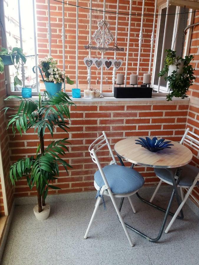 Amazing Sunny Flat With Balcony Pool Two Mins From The Beach Torrevieja Eksteriør bilde